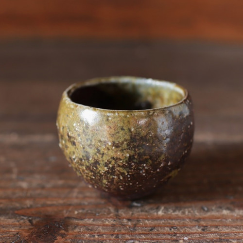 備前焼　湯呑　ぐい呑み　茶杯 備前焼 窯変ぐい呑み(木箱付き) gi-257 おちょこ・ぐい呑み・徳利