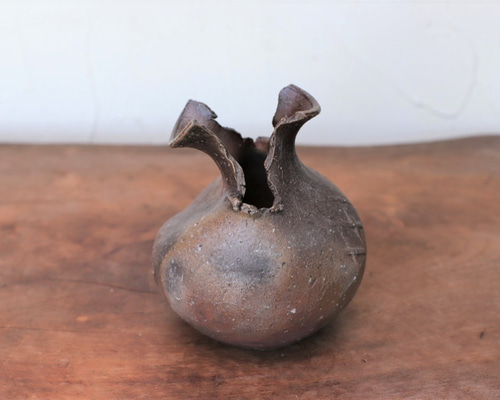 備前焼 花入(裂) h3-088 一輪挿し・花瓶・花器 宗兵衛窯 古川宗之輔