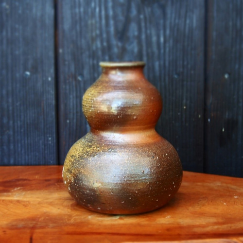 備前焼　瓢箪型　花入れ 備前焼 行吉 学 作 瓢箪型花入 置物 - メルカリ