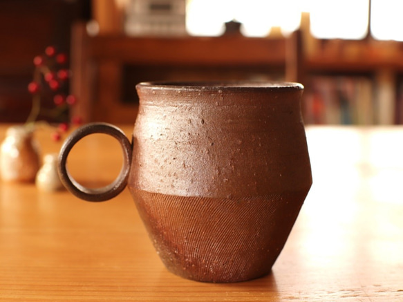 備前 コーヒーカップ(野草)　c9-007 2枚目の画像