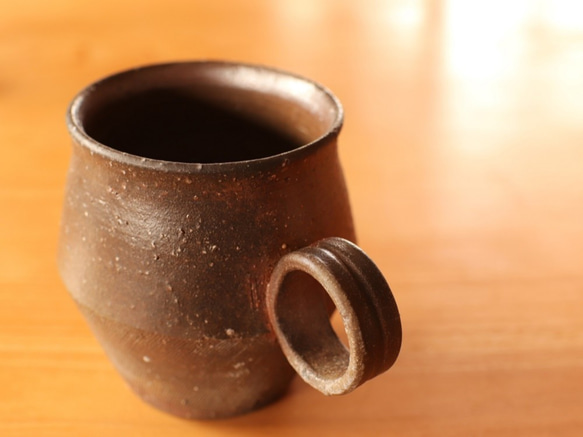 備前 コーヒーカップ(野草)　c9-007 3枚目の画像