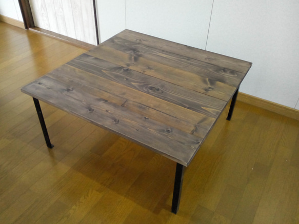 木と鉄のローテーブル  80cm正方形 2枚目の画像