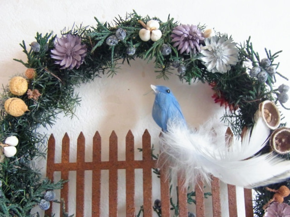 青い鳥の揺れるガーデンリース ( 両面 ) 5枚目の画像