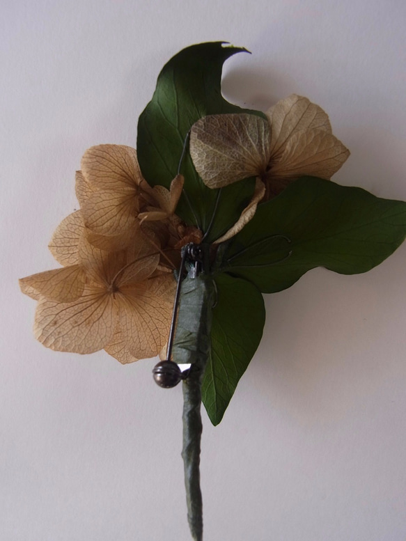 種の花コサージュ（ 青大豆） 2枚目の画像