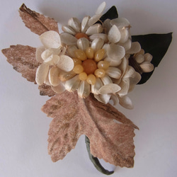 種の花コサージュ（サフラワー） 1枚目の画像
