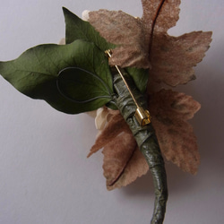 種の花コサージュ（サフラワー） 2枚目の画像