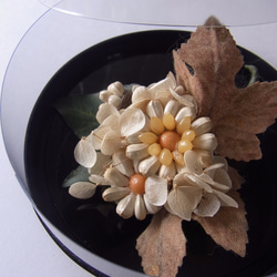 種の花コサージュ（サフラワー） 3枚目の画像