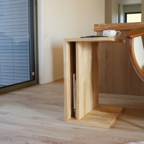 2.収納もできる！棚付きコの字テーブル / サイドテーブル【1cm単位