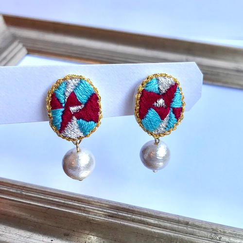 『5530』ハンドメイドピアス circus+cotton pearl幾何学刺繍ピアスorイヤリング ピアス（その他