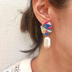 blue pink+white pearl鉱石刺繍ピアスorイヤリング 6枚目の画像