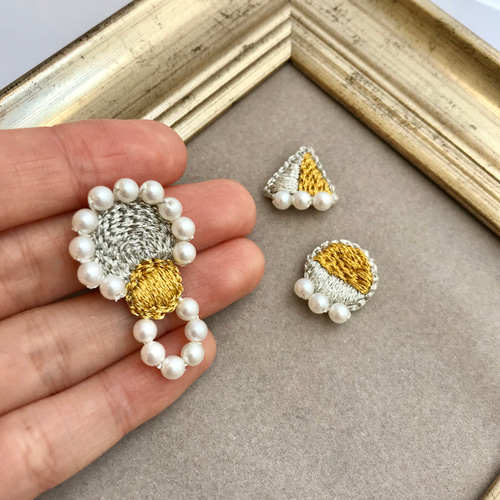 circle triangle+silver gold 3点セット刺繍ピアスorイヤリング