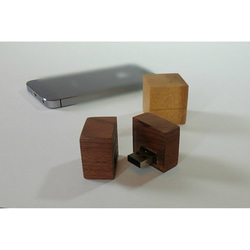 データをオシャレに♪木製『キューブ型USBフラッシュメモリ』 2枚目の画像