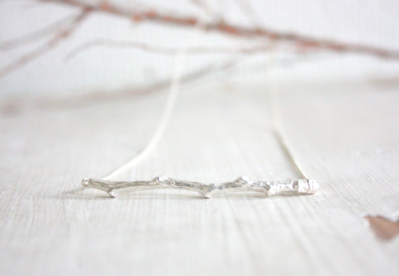 Cherry Twig / Necklace 5枚目の画像