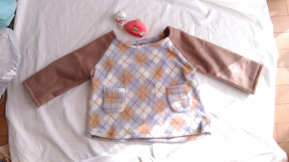 ５Ｂ　チェック　フリーススモック８０～１２０◝(⑅•ᴗ•⑅)◜..°♡　ループ付き・ネームタグ後付けならば可（無料） ⑅•ᴗ•⑅ 無料 気持ちよく取引して下さる方 よろしくお願いします #^_^#