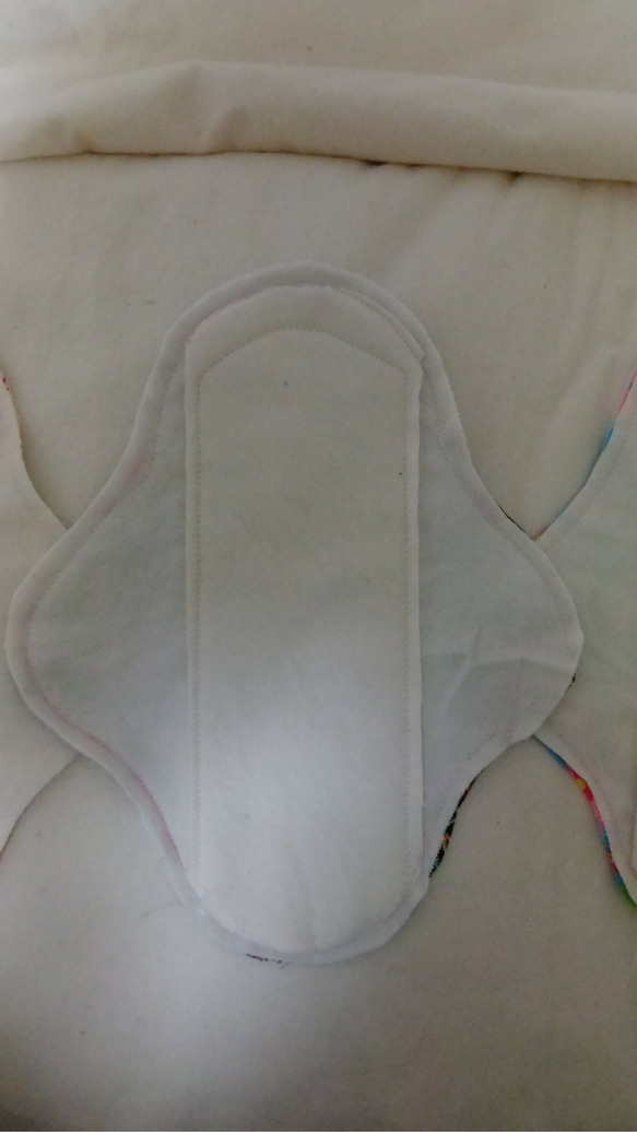 ３　Ｂ布ナプキン　２３cm　３枚　透湿性防水布あり 3枚目の画像