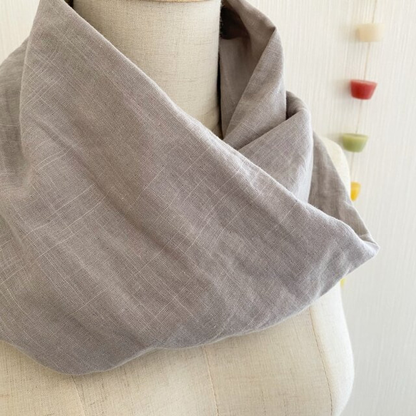 新顏色♡ Fluffy dream comfort snood single compact type light grey 第3張的照片