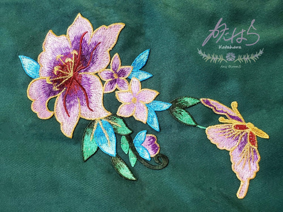 花咲く刺繍マフラーストール　「草深百合」 4枚目の画像