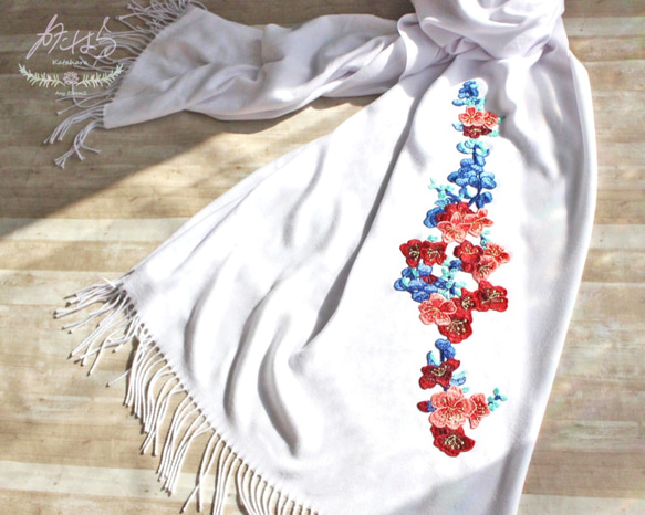 お花さ刺繍ストール Flower Celebrationウール アリー手刺繍ストール(ホワイト/マルチ
