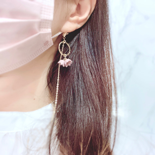 ♪❤️ 鈴蘭　スズラン　パール　ガラスビーズ　マスクチェーン　メガネチェーン まるでピアスのようなマスクチェーン&眼鏡チェーン No.16くすみ