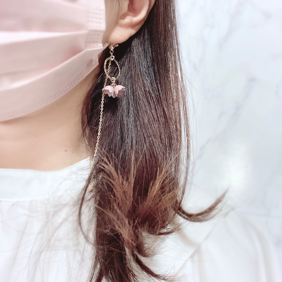 ♪607❤️ 鈴蘭　スズラン　パール　ガラスビーズ　マスクチェーン　メガネチェーン ♪607❤️ 鈴蘭 スズラン パール ガラスビーズ マスクチェーン