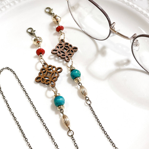 ♪529❤️ アンティーク　ビーズ　マスクチェーン　メガネチェーン　ハンドメイド マスクチェーン メガネチェーン bluetoothイヤホン チェーン