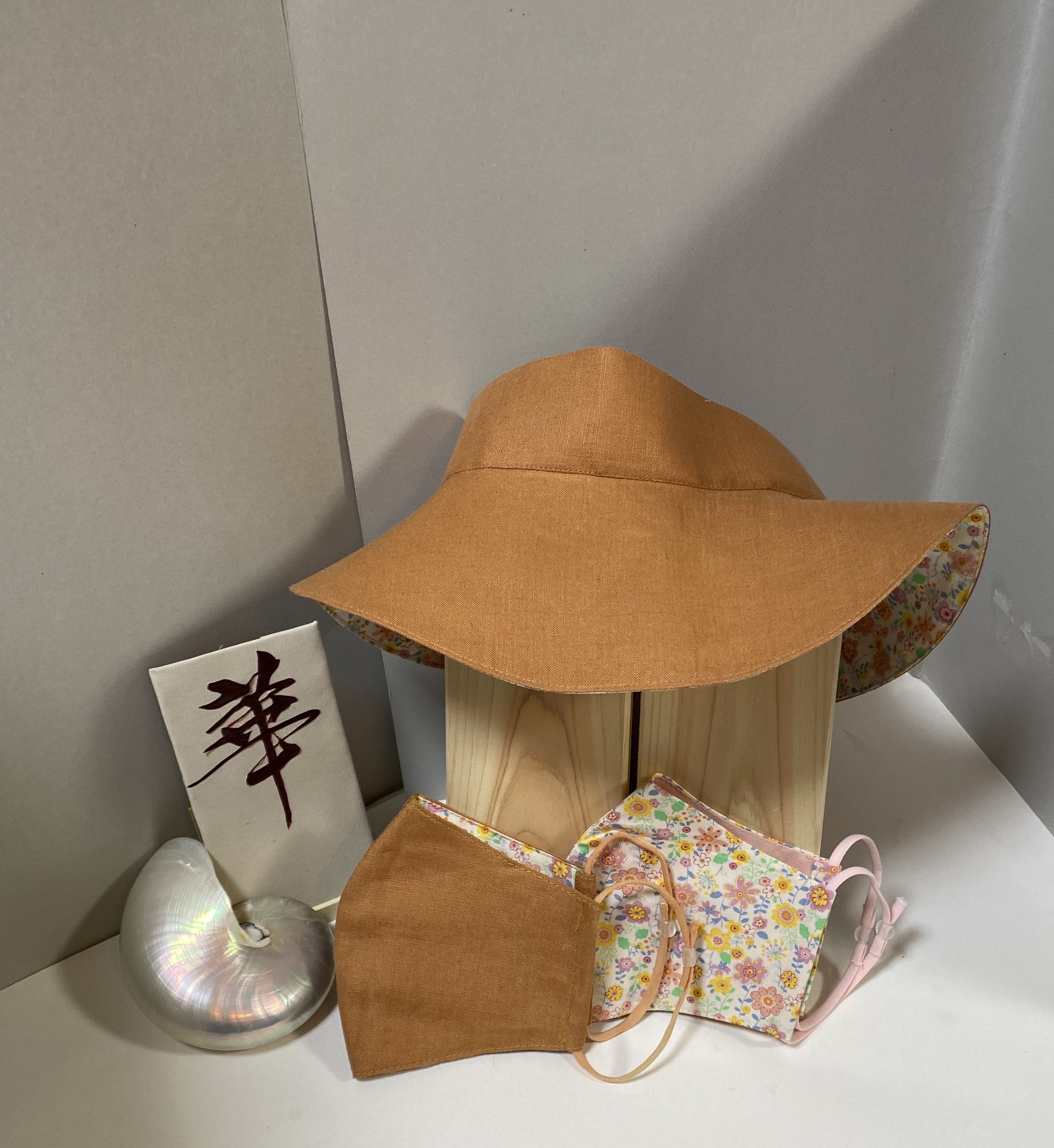 三点セット　リバーディ風　リネン　サンバイザー　夏バテ予防　超薄マスク　日焼け帽子　夏マスク２枚