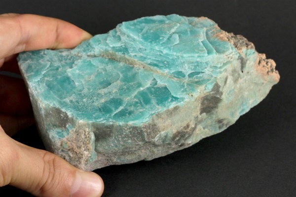 アマゾナイト勾玉ネックレス　AMZ07