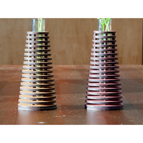 円錐型の花瓶 #01 一輪挿し・花瓶・花器 SATOS（立体作家） 通販