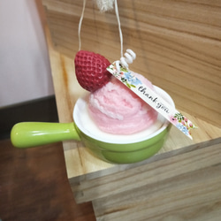 rosemary花草香氛坊~冰淇淋甜點蠟燭/大豆蠟/精油蠟燭 第3張的照片
