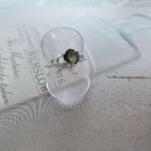 151）希少石高品質宝石質モルダバイト☆6mmラウンドブリリアントカット