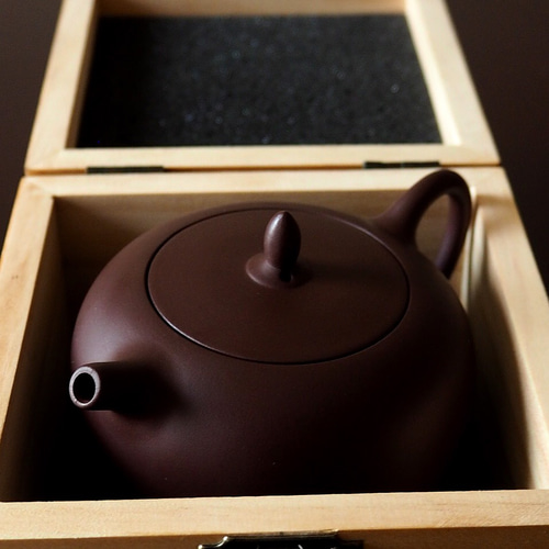 日本限定【台湾茶器】台湾茶用急須『甕』 - かめ - 木箱付き