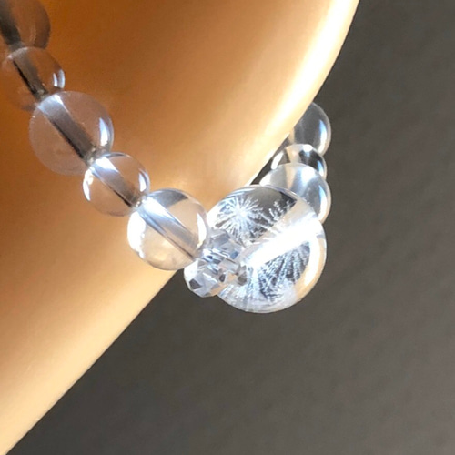 ◇たんぽぽの綿毛のような水晶◇ ミルキークォーツのブレスレット