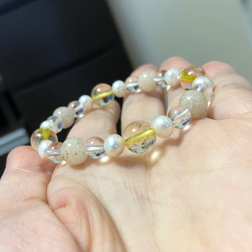 スノーホワイトルチルガーデンクォーツ、淡水パール、シトリン、水晶の