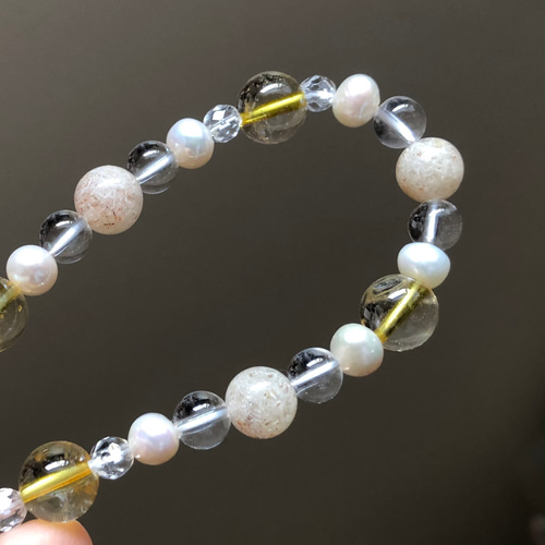 スノーホワイトルチルガーデンクォーツ、淡水パール、シトリン、水晶の