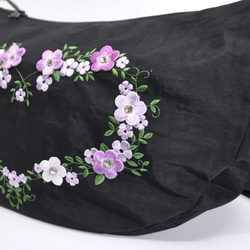 大人可愛い　花刺繍ショルダーバッグ　〈パープル系〉 3枚目の画像