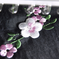 大人可愛い　花刺繍ショルダーバッグ　〈パープル系〉 5枚目の画像