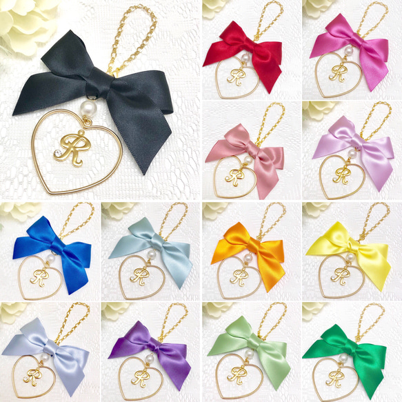カラーとイニシャルが選べる！オリジナルイニシャルチャーム