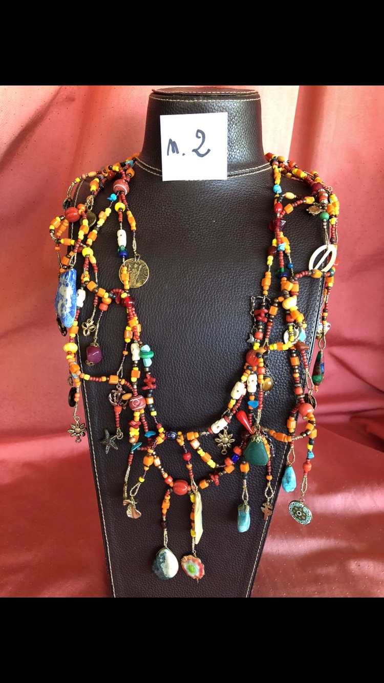 動きのある、世界に一つだけ、地中海ネックレス