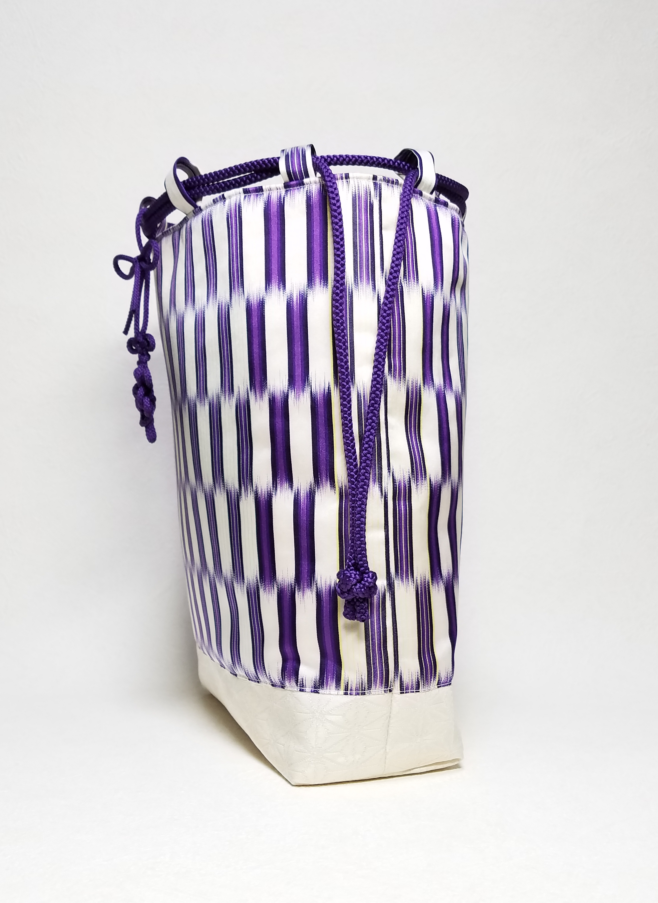 正絹着物生地  大容量  信玄袋    御朱印帳巾着袋  巾着ショルダーバッグ