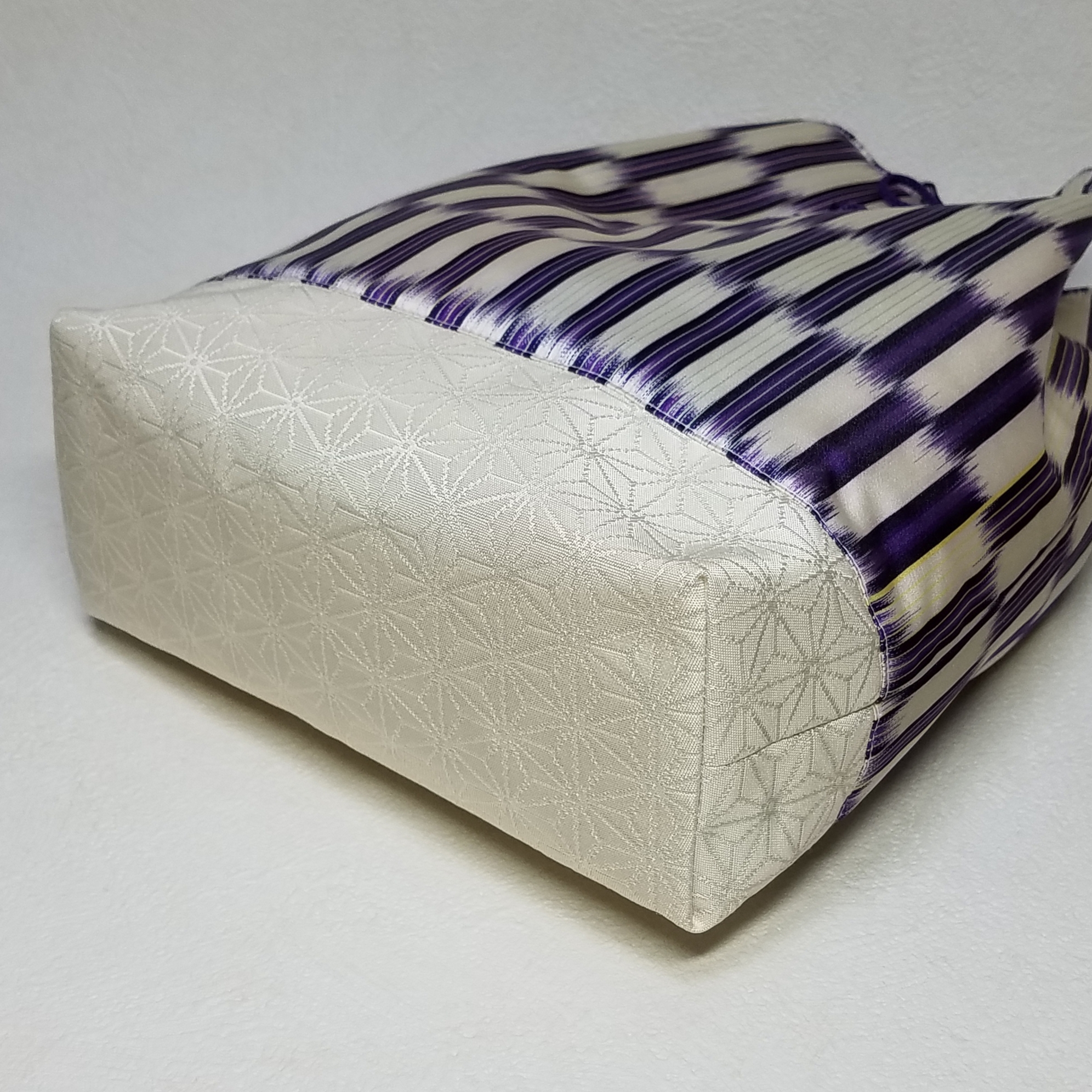 正絹着物生地  大容量  信玄袋    御朱印帳巾着袋  巾着ショルダーバッグ