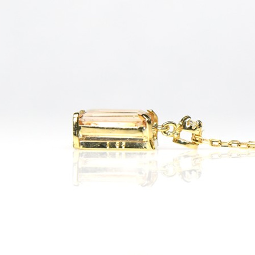 ばすらパールとダイヤのペンダントK18 K18 ニンバス ネックレス V字に象られたアコヤパールと