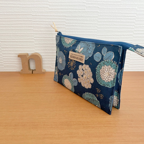 再販…】北欧柄☆N仕切りポーチ☆バッグインバッグ☆お薬手帳☆通帳