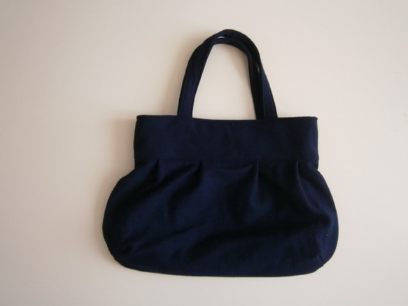 紺色・ウールのふんわりバッグ・大きめサイズ♪ 2枚目の画像