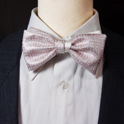 ロマンチックなピンクのシルバーの白の紳士の蝶ネクタイの蝶ネクタイ - 両面使用可能 3枚目の画像