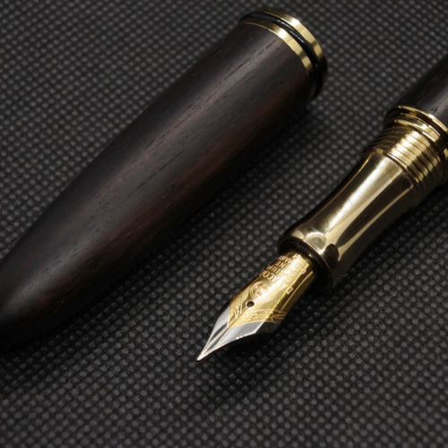 【万年筆】縞黒檀 木軸万年筆 ◇ 縞黒檀 ◇ バランス型 ◇ 太軸 ◇ Ebony ペン・筆記用具