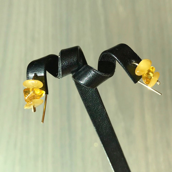 [14KGF] 琥珀彎彎耳環 第2張的照片