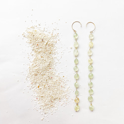 Peridot gradation earrings 1枚目の画像