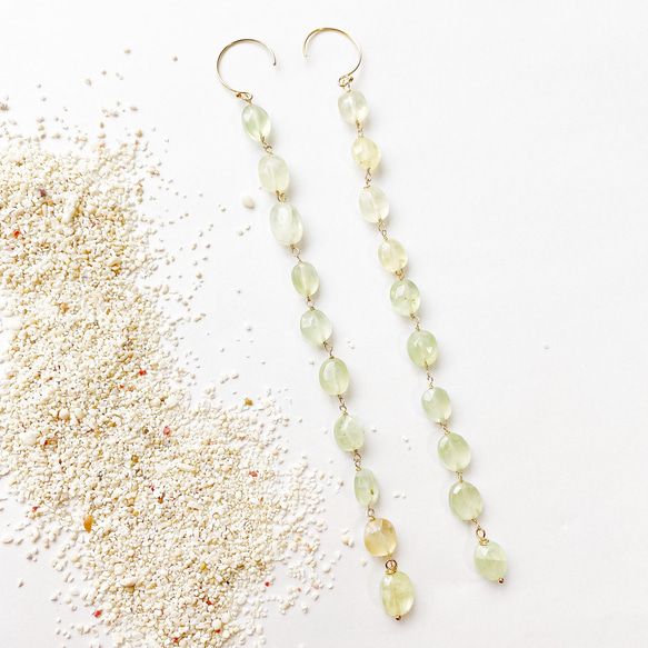 Peridot gradation earrings 4枚目の画像