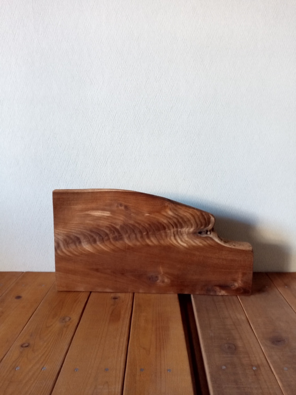 【木製看板製作】 一枚板 槐材 / 自然塗装 21cm×39cm 5枚目の画像