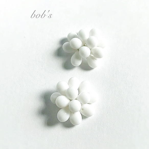 【popular】glass beads pierce/earring *チョークホワイト スズラン　 2枚目の画像
